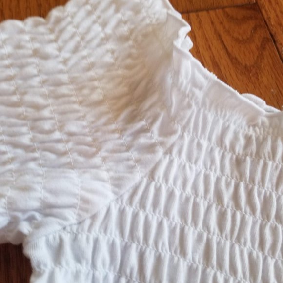 BB Dakota Sage White Smocked Top - Picture 6 of 8
